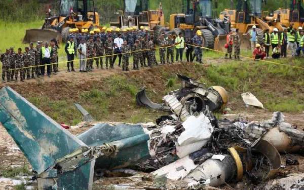 尼泊尔飞机坠毁造成18人死亡